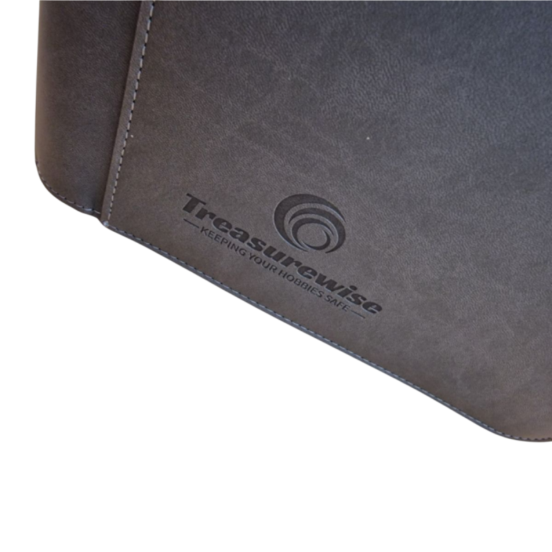 Treasurewise - Classeurs Toploaders - WiseGuard Mini Zip Toploader Binder - 112 cartes